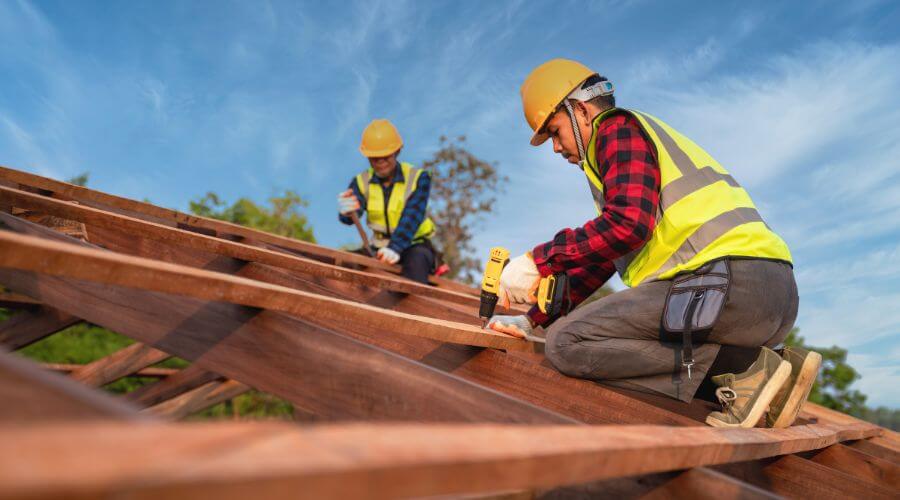 Expert new roof installation services in Lomira, WI